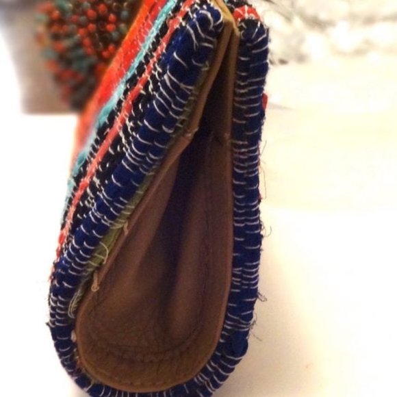 WOVEN FABRIC CLUTCH WITH BEADED CLASP - Picture 4 of 11